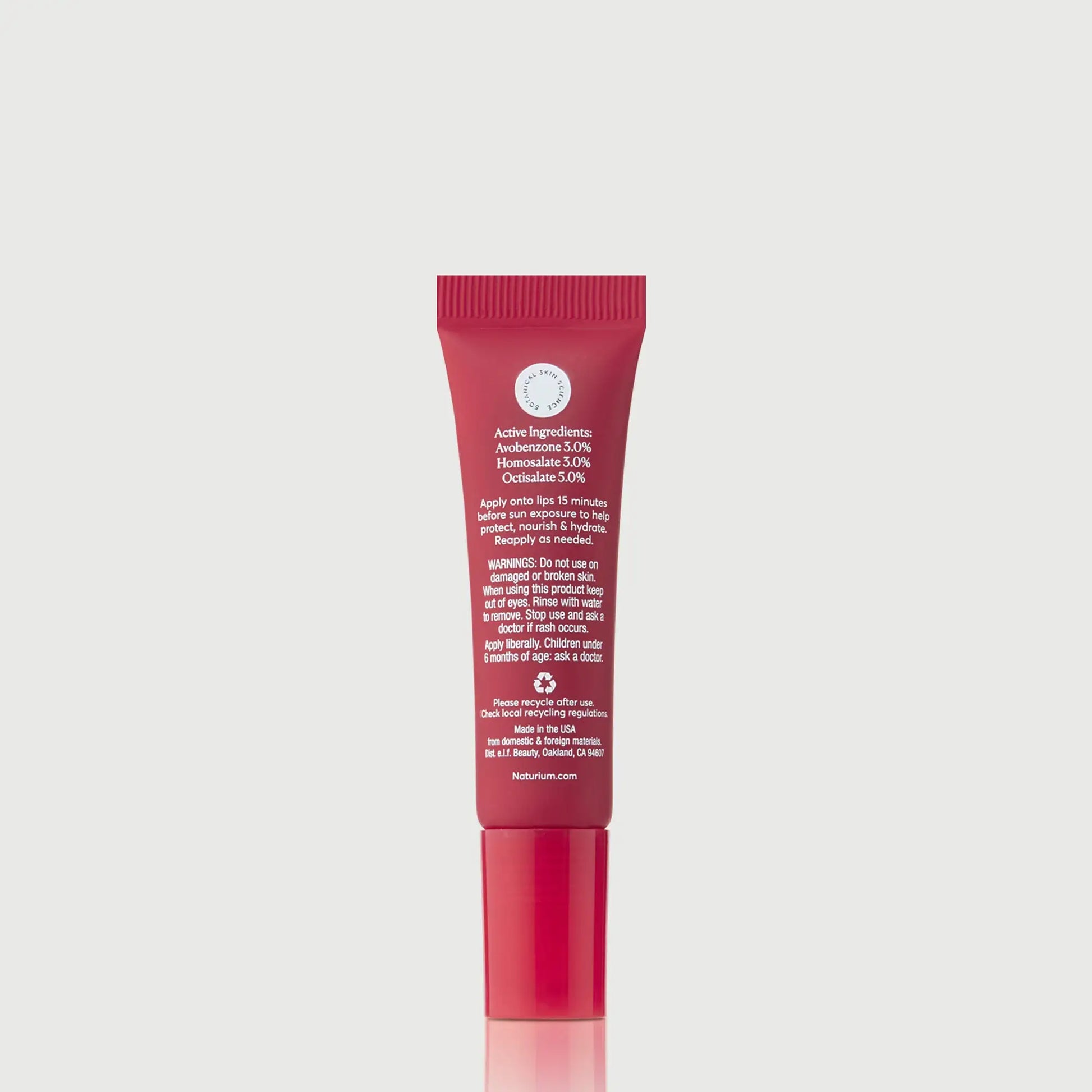 phyto-glow-lip-balm-spf-45-oasis-l5 NATR-10125_PhytoGlow_SPF_Oasis_primary_capon_back_bonebkgd_1.webp