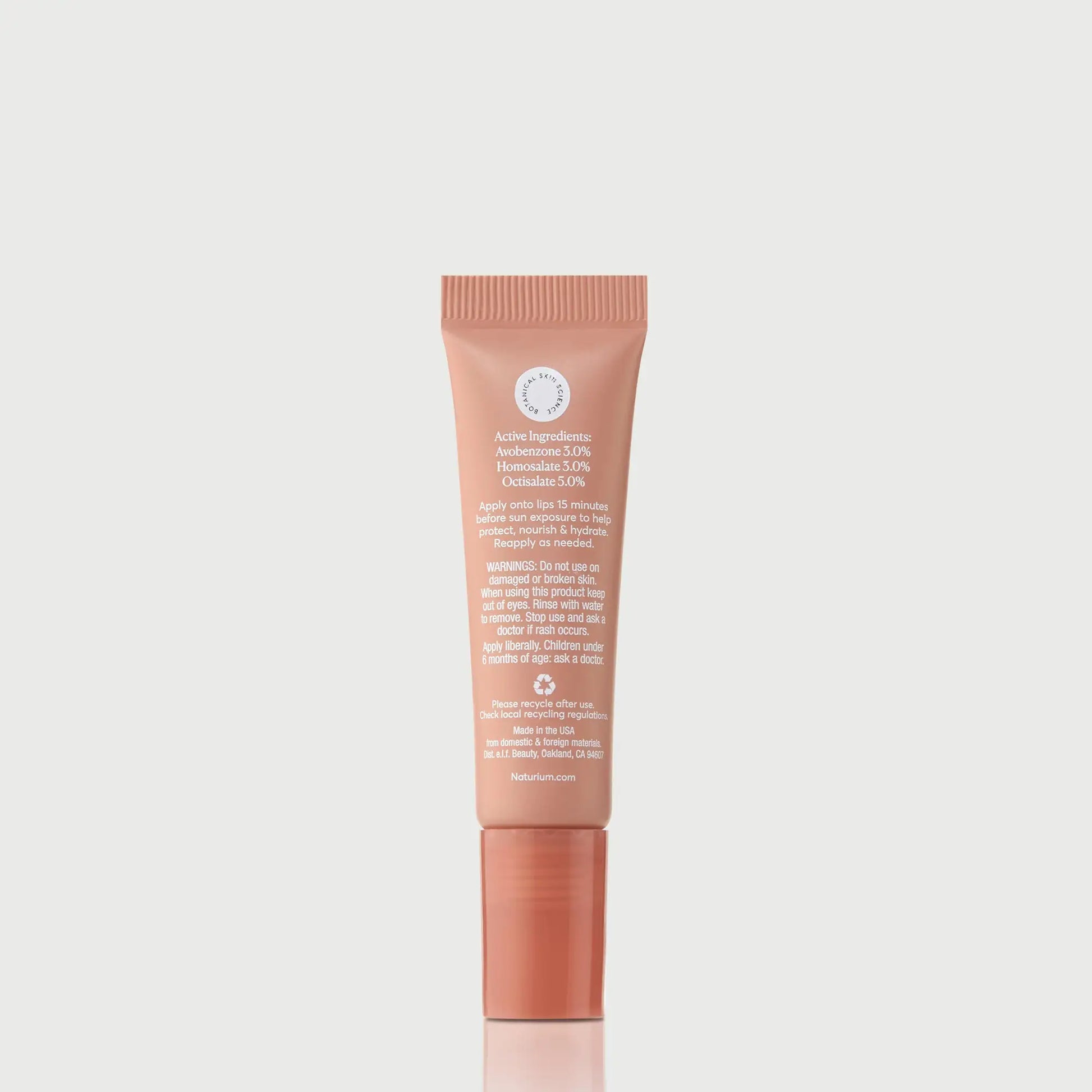 phyto-glow-lip-balm-spf-45-getaway-l7 NATR-10126_PhytoGlow_SPF_Getaway_primary_capon_back_bonebkgd_1.webp