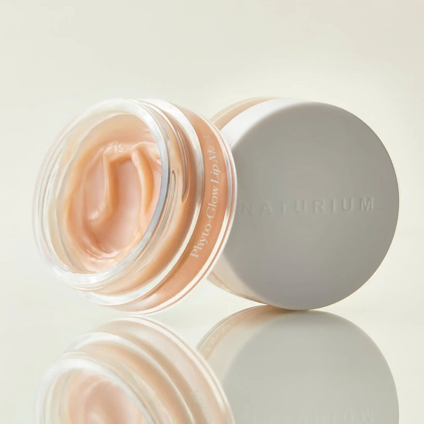 phyto-glow-lip-mask-o3 phyto-lipmask_0607-crop.webp